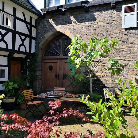 Hotel Fuenf Giebel Eck In Der Freiheit Am Ruhrtalradweg à Wetter  Extérieur photo