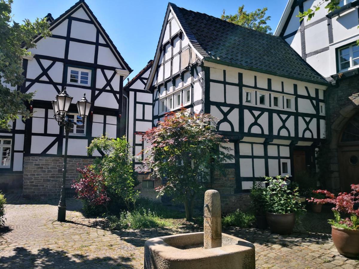 Hotel Fuenf Giebel Eck In Der Freiheit Am Ruhrtalradweg à Wetter  Extérieur photo