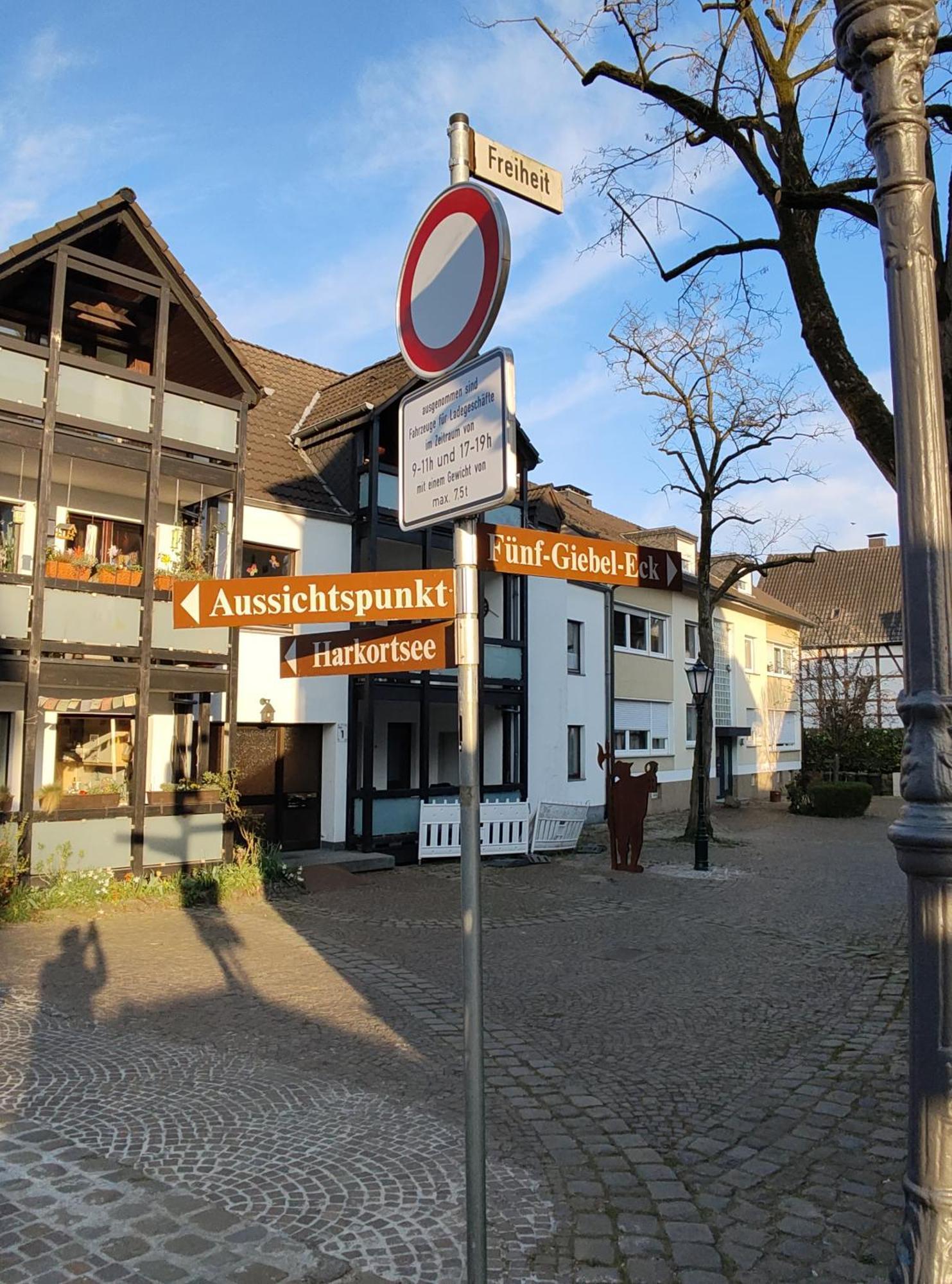 Hotel Fuenf Giebel Eck In Der Freiheit Am Ruhrtalradweg à Wetter  Extérieur photo